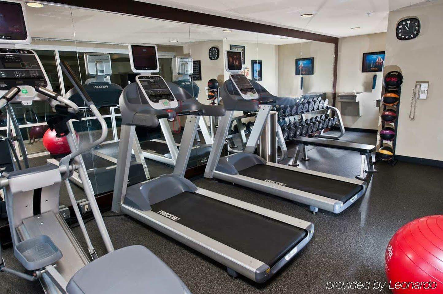 Hilton Garden Inn Louisville East Buitenkant foto